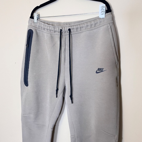 Nike Tech Fleece Jogger Pants - Men's Size XL - Khaki Tan - Picture 2 of 11